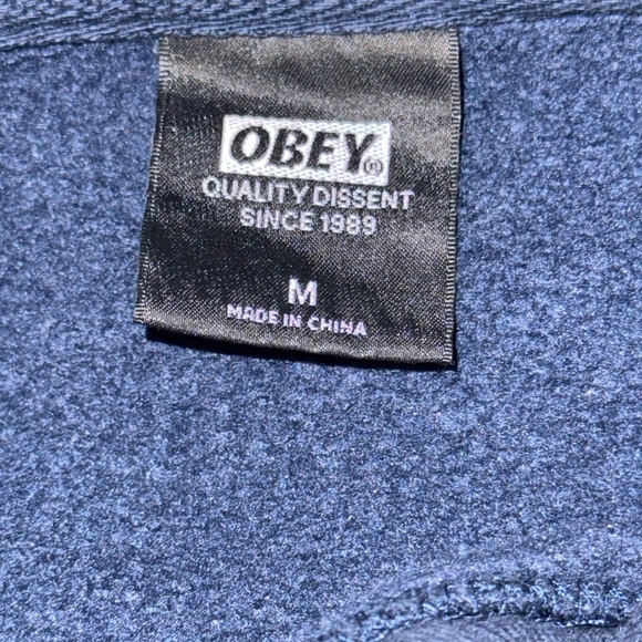 Obey Navy & Cream Hoodie With Red Logo Print Size medium - Picture 3 of 12